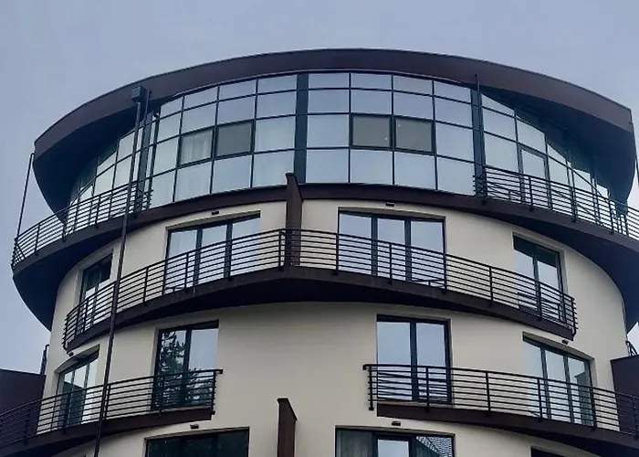 Sky Penthouse With Hot Tub *