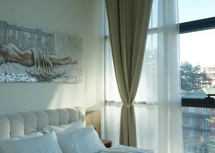 Sky Penthouse With Hot Tub *